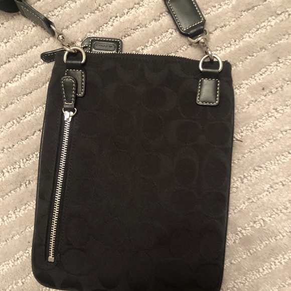 Coach cross body bag - Picture 3 of 3